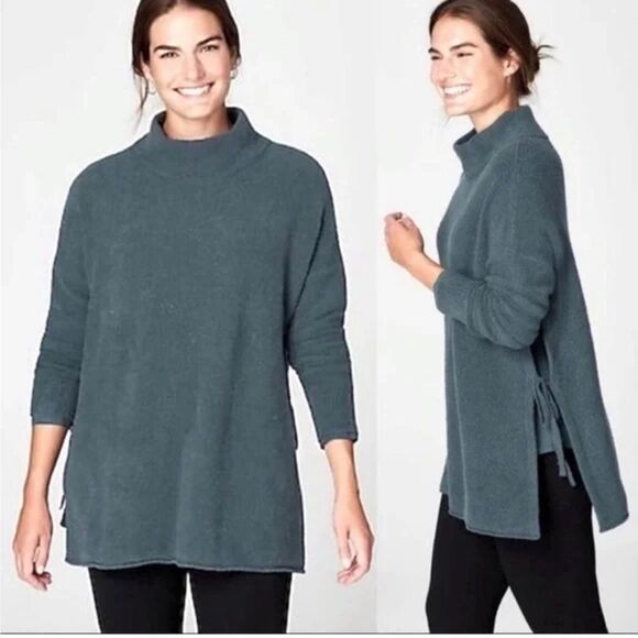J. Jill Sweaters - J. Jill Pure Poncho Sweater Women Mock‎ Turtleneck Split Side Boucle  M/L Teal